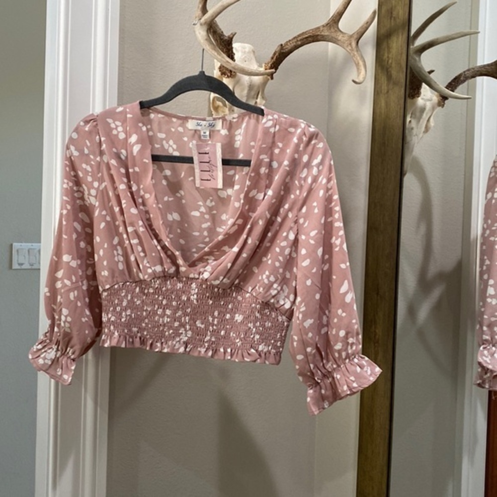 She & Sky 3/4 sleeve printed Rose  crop top‎
